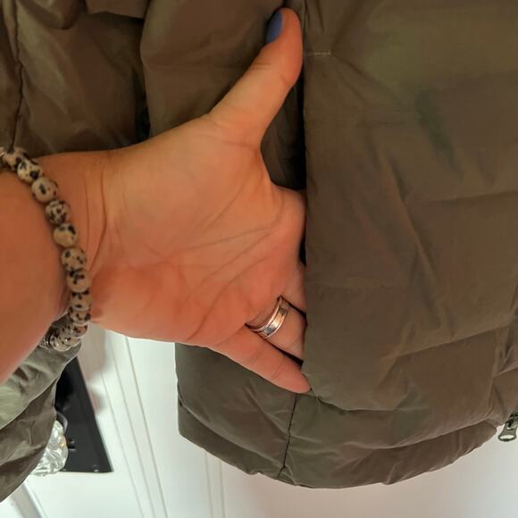 Mountain Hardware Stretch Down Light Olive Puffer SZ S - Picture 5 of 8